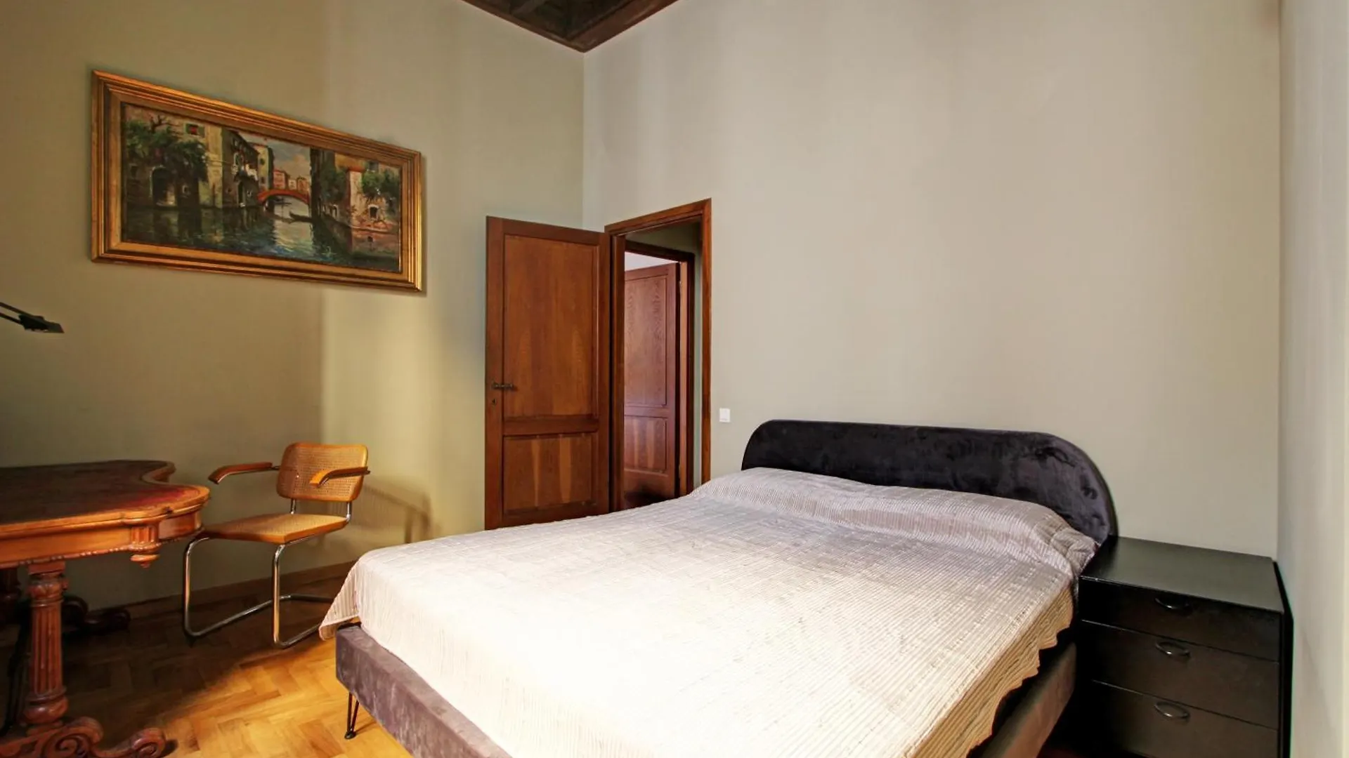 Roma Centro Storico - Palazzo Avila '500 Apartment